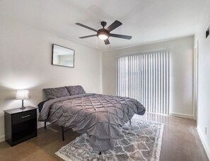 3 bedrooms, free WiFi, bed sheets - Perfect Old Town, Scottsdale home (Scottsdale)