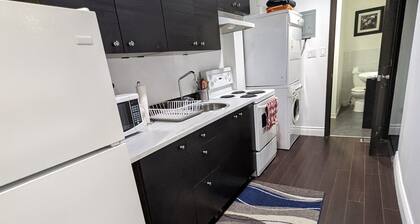 1 Bedroom, 1 Bathroom with kitchen Flat/apartment