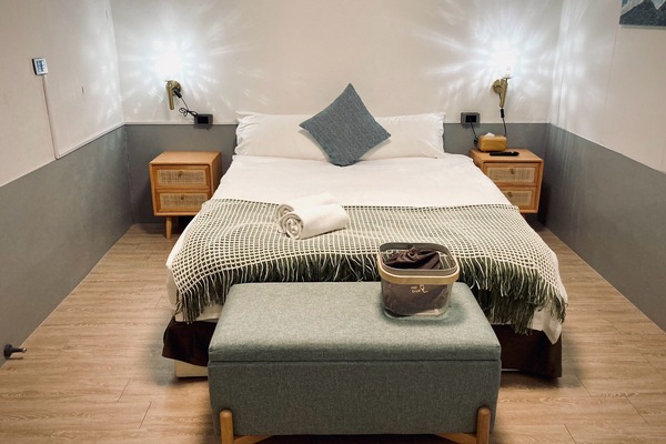 Deluxe Double Room, Non Smoking, Private Bathroom | Free WiFi