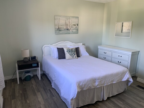 3 bedrooms, iron/ironing board, free WiFi