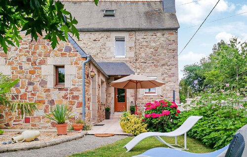 Amazing home in Le Faouët with WiFi