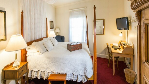 The Nathan Meeker Room | WiFi (free) - The Currier Inn (Greeley)