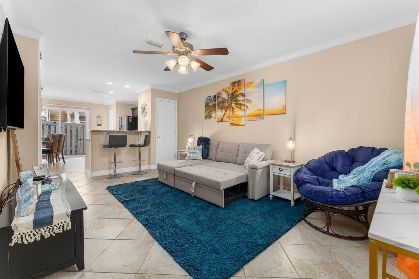Peaceful Havens Townhome Steps to Beach Wi-Fi TV