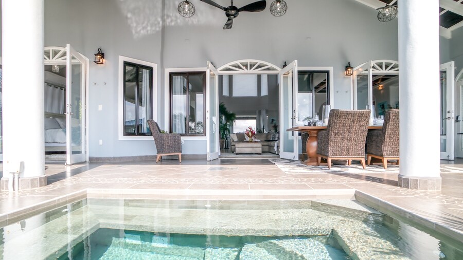 Kairos Villa - Luxury Ocean Front