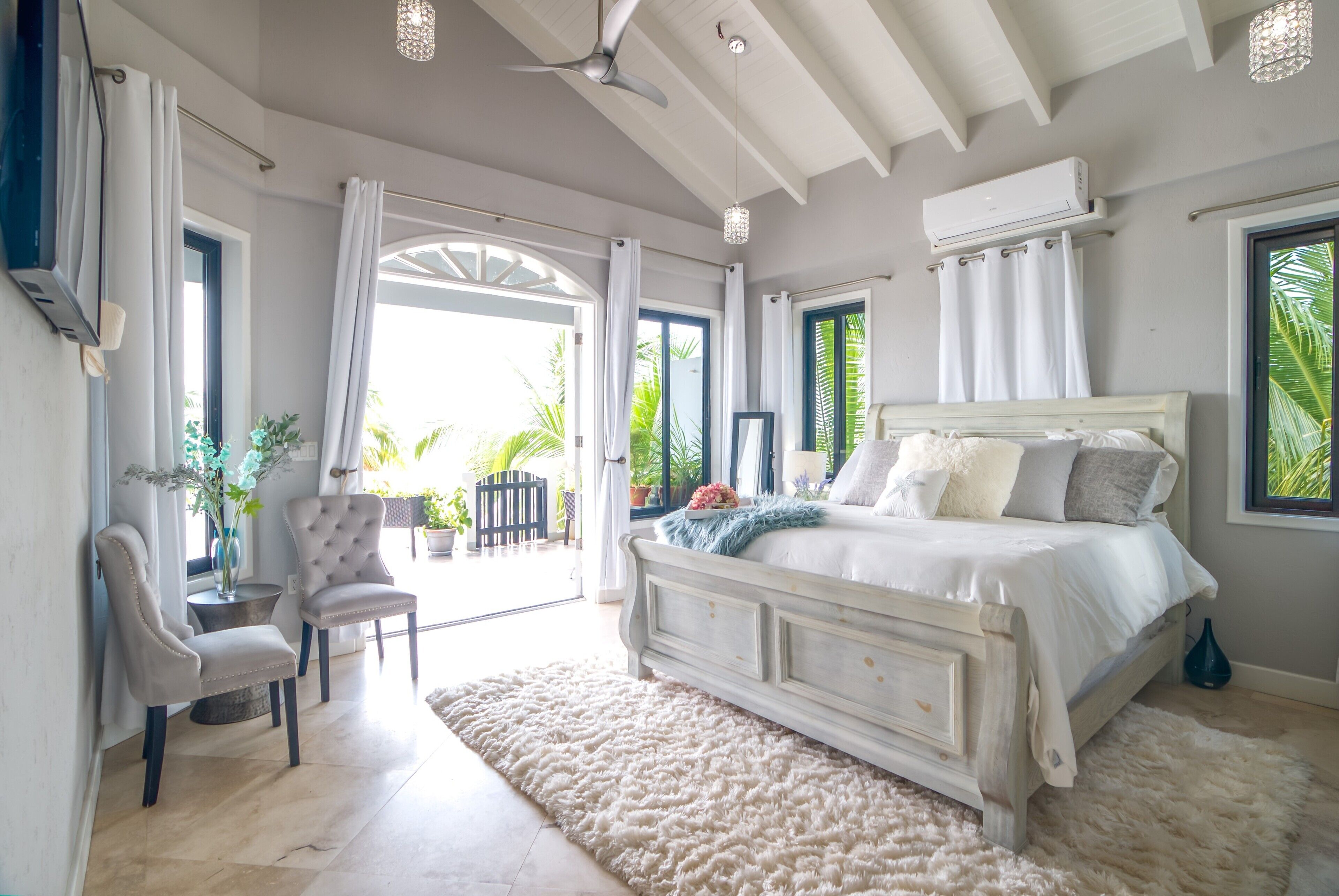 Luxury Villa | 4 bedrooms, premium bedding, Tempur-Pedic beds, in-room safe