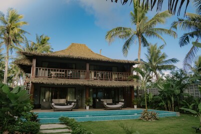 Domu Mia Villa Siargao Private 3 Bedroom Tropical Villa close to beach