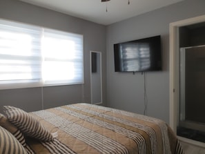 3 bedrooms, WiFi, bed sheets - 3 Bed 2 Bath Cute Entire House in West Rome (Rome)