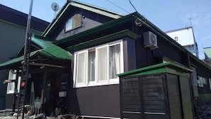 施設の正面