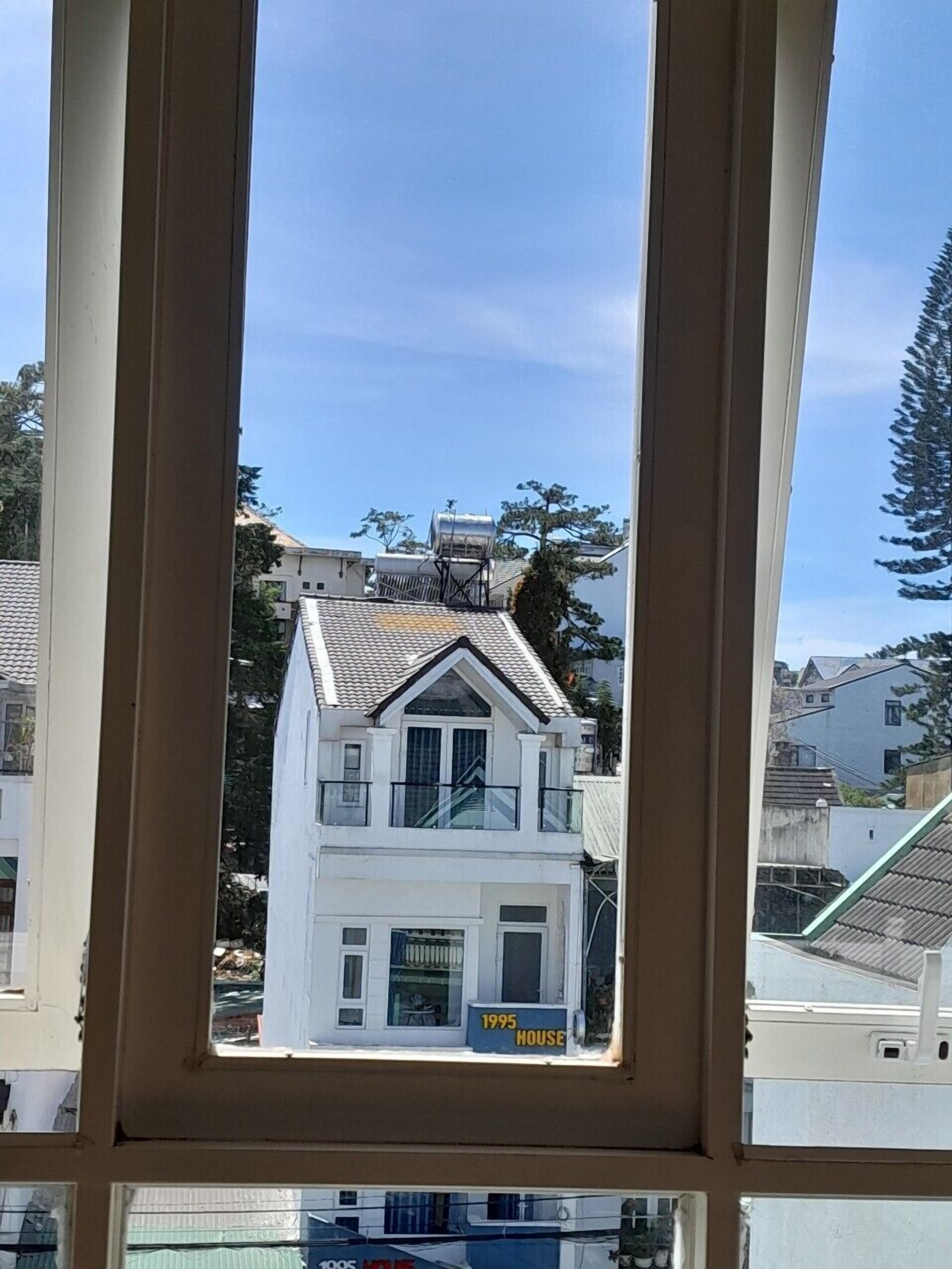 Standard Double Room | Egyptian cotton sheets, premium bedding, down duvets, desk