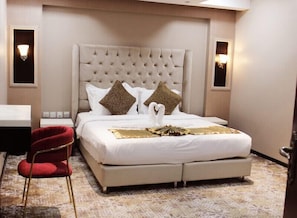 1 makuuhuone, egyptinpuuvillaiset lakanat, ylelliset vuodevaatteet