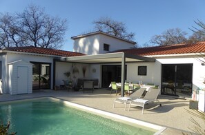 Piscine extérieure