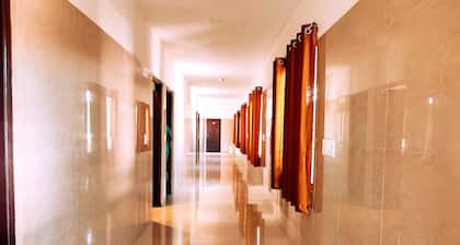 Yuvraj Galaxy Inn