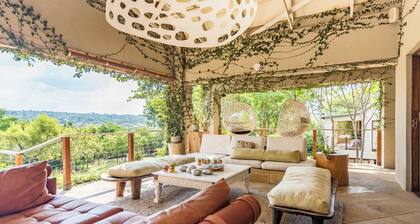 Luxurious Hideaway Villa