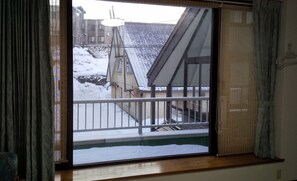 201 Economy Room, Non Smoking | Down duvets, iron/ironing board, free WiFi, bed sheets - Minpaku Ota Building No.2 (Otaru)