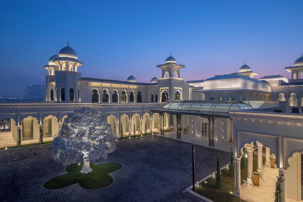 The Chedi Katara Hotel & Resort by null