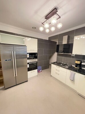 Private kitchen - Peaceful place awaiting (Greater Accra Region)