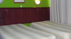 Chambre avec lits jumeaux, 2 lits une place