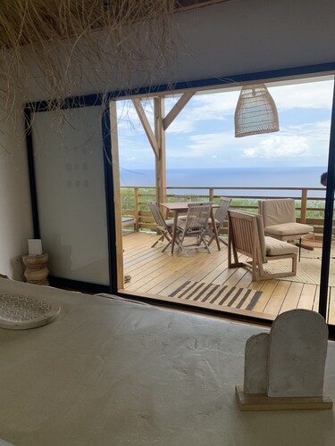 Chalet with breathtaking ocean views