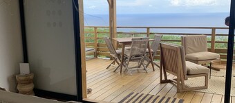 Chalet with breathtaking ocean views