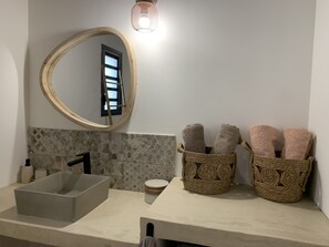 Shower, towels, toilet paper