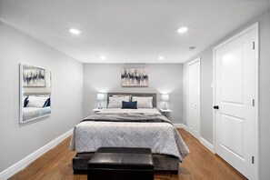 1 habitación, tabla de planchar con plancha, wifi gratis y ropa de cama 