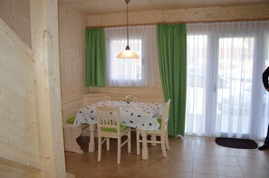 Dining - Chalet # 2a with 3 bedrooms & whirlpool (Murau)
