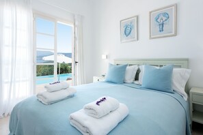 Villa Luxury | 4 camere, ferro/asse da stiro, Wi-Fi gratuito