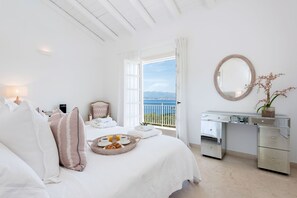 4 bedrooms, iron/ironing board, free WiFi - Thea Lofou House (Corfu)