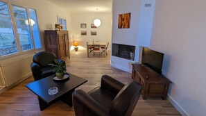 Living area - Mas de Vigneron au Sein D'un Vignoble (ROUSSET les VIGNES)