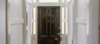 Urban Getaway Ipswich Stunning Queenslander 5 min to Ipswich Central with decks