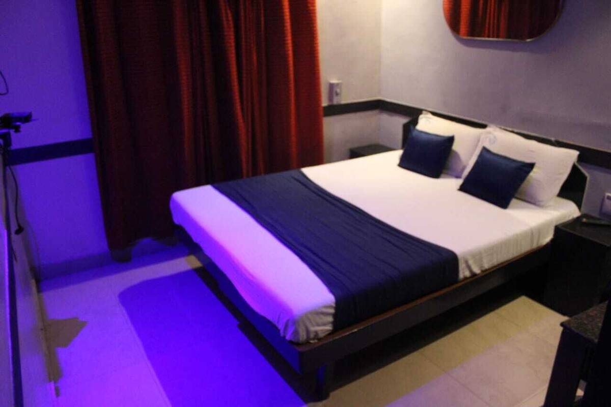 Superior Double Room | Egyptian cotton sheets, premium bedding, free WiFi
