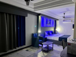 Economy tweepersoonskamer | Lakens van Egyptisch katoen, luxe beddengoed, gratis wifi
