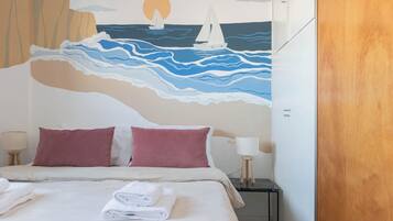 1 habitación, escritorio, tabla de planchar con plancha y wifi