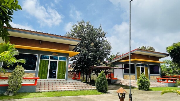 Esterni