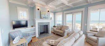 Northwind! Oceanfrnt, private pool, Astounding Panoramic Views! 4x4 beach