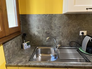 Kühlschrank, Mikrowelle