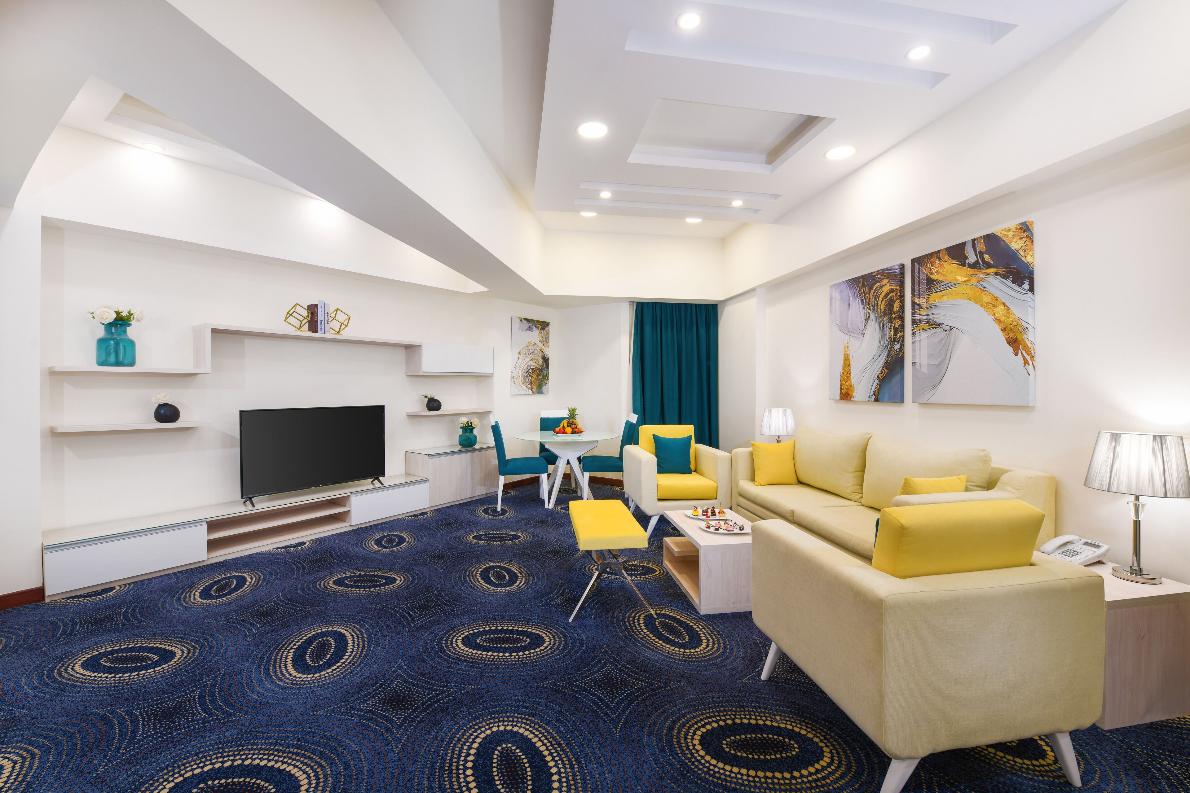 presidential studio suite, pool view | minibar, in-room safe, blackout curtains, iron/ironing board