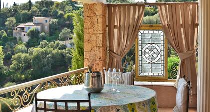 Villa mit Meersicht, StrandnĂ€he, mit Viel Ruhe im GrĂŒnen