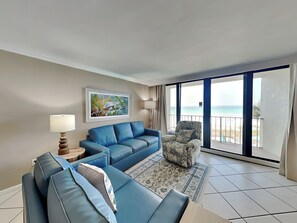 TV - Edgewater Tower II #205 | Near All the Area Fun! (Panama City Beach)