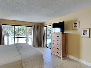 3 habitaciones, tabla de planchar con plancha, wifi y ropa de cama