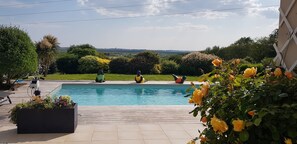 Piscine extérieure, piscine chauffée