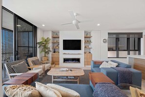 TV, offices