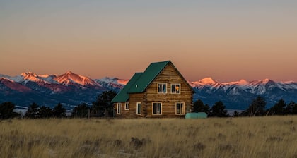 Ridge-Top Cabin • Dog Friendly • Hot tub Optional ($50/stay)