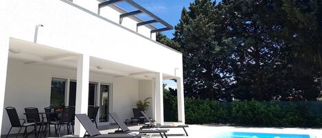 Alberca al aire libre