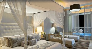 4 Schlafzimmer, Schreibtisch, Reisekinderbett, WLAN