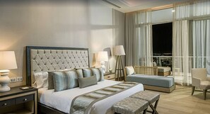 4 bedrooms, desk, travel cot, WiFi - A Grand Luxxe Four Bedroom Residence Suite (6,180 sq. ft.) (Nuevo Vallarta)