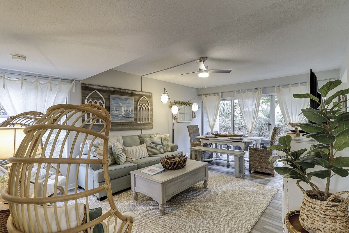 Sunset Rentals | Treetops 5701 | Dog Friendly