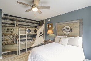 2 habitaciones, tabla de planchar con plancha, internet y ropa de cama 