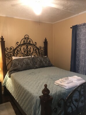 3 bedrooms, WiFi, bed sheets