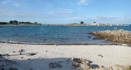 Stone house 300 m from the beach